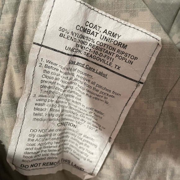 VINTAGE ARMY COAT - Picture 8 of 8